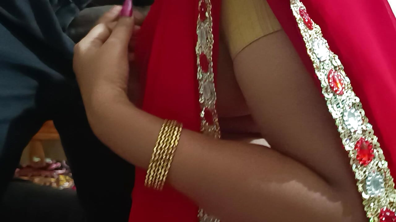 My Horny Neighbor Aunty Seduces a Young Man Fucking with Young Boy Telugu Voice