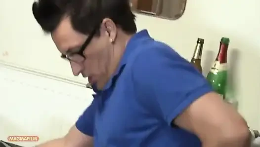 Conny Dachs tüm davalar için doğru adam. Gerçekten hepsi!