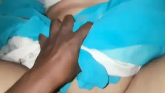 Bakış açısı sari ve bluzlu seksi desi ev hanımının sikişme derleme videoları