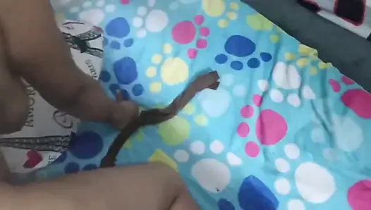 Ich wünschte, sie würden meinen schwanz lutschen und mich dazu bringen, zu kommen