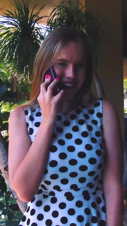 उसकी गांड में 2 बड़े लंड