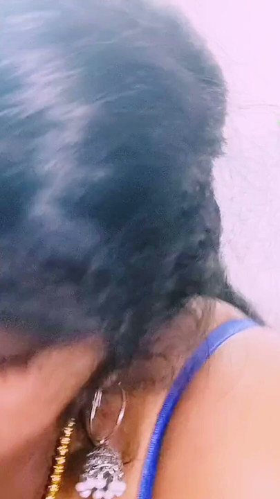 Beautiful housewife pussy licking telugu dirty talks. | Clip 1
