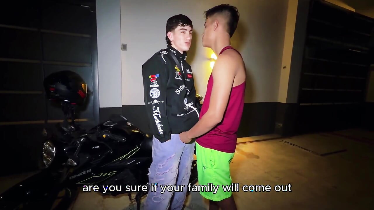 Driver Brought Me Home and I Had No Funds… so I Offered Him My Twink Ass for the First Time!