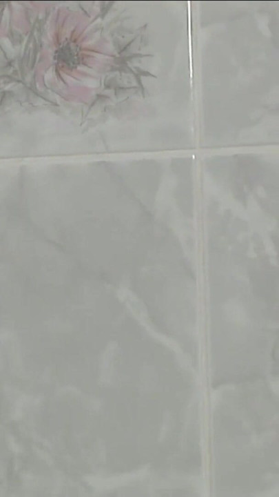 BBW-Tamara und Gabis nasse und wilde Champagnerparty (lesbische schwere hitter) | Clip 3