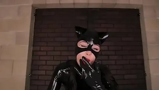 VRCosplayX Kylie Rocket As Catwoman Will Guide You Through The Mystery Of Sexual Pleasure Part 1