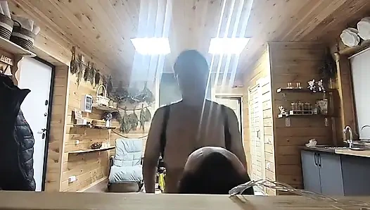 Waktu Pribadi Kami: Romansa di Sofa di Sauna