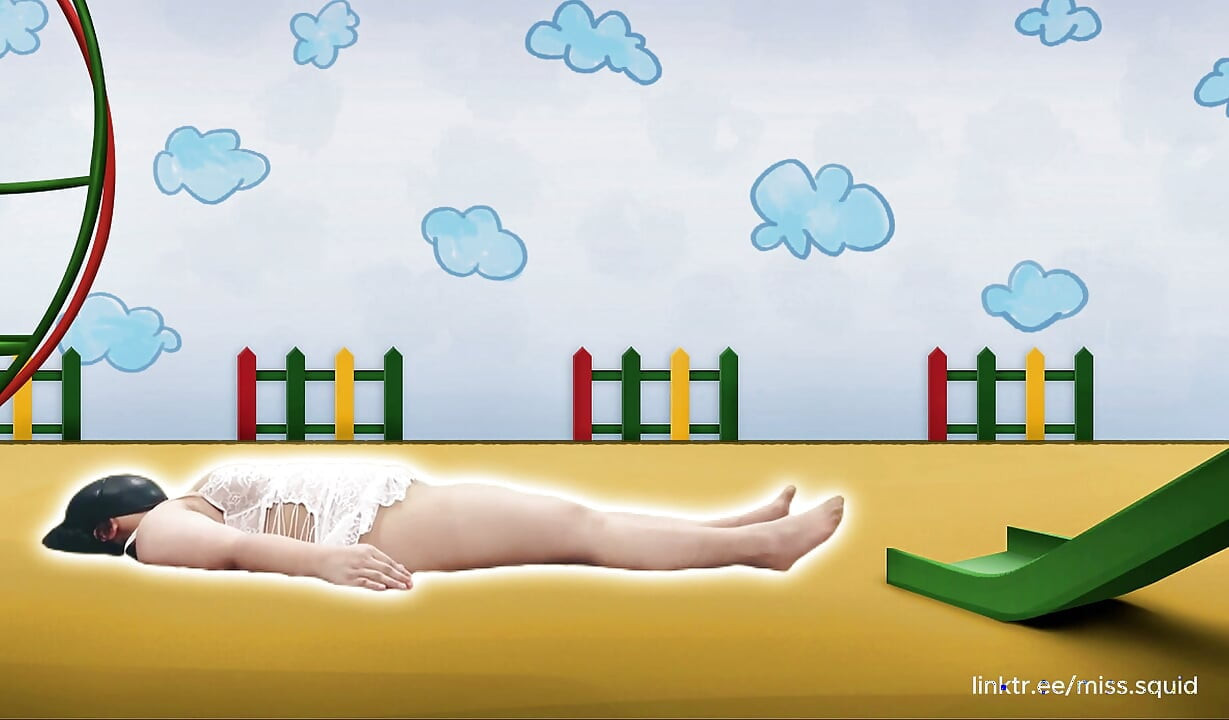 Slečna squid cvičí v bílém prádle