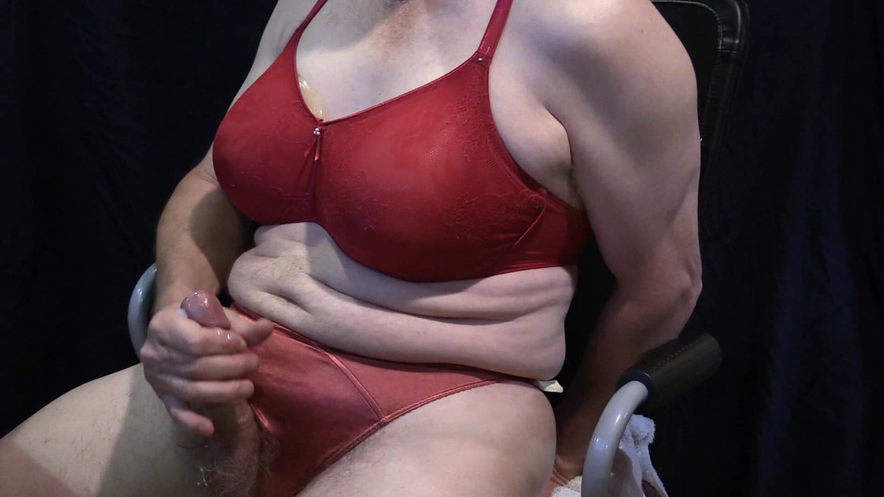 Crossdresser Cumshot in Red Bra