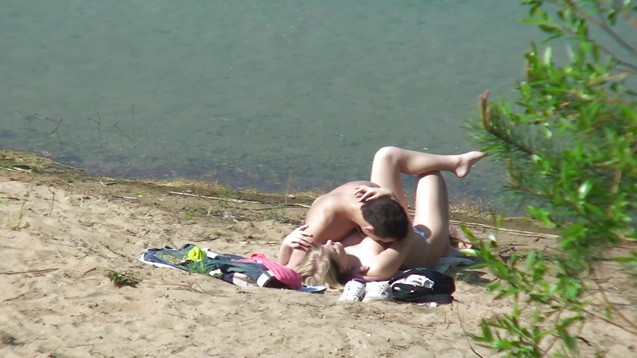 Chhoti rndi ko aautdor bare lnd ki jaroorat hai!