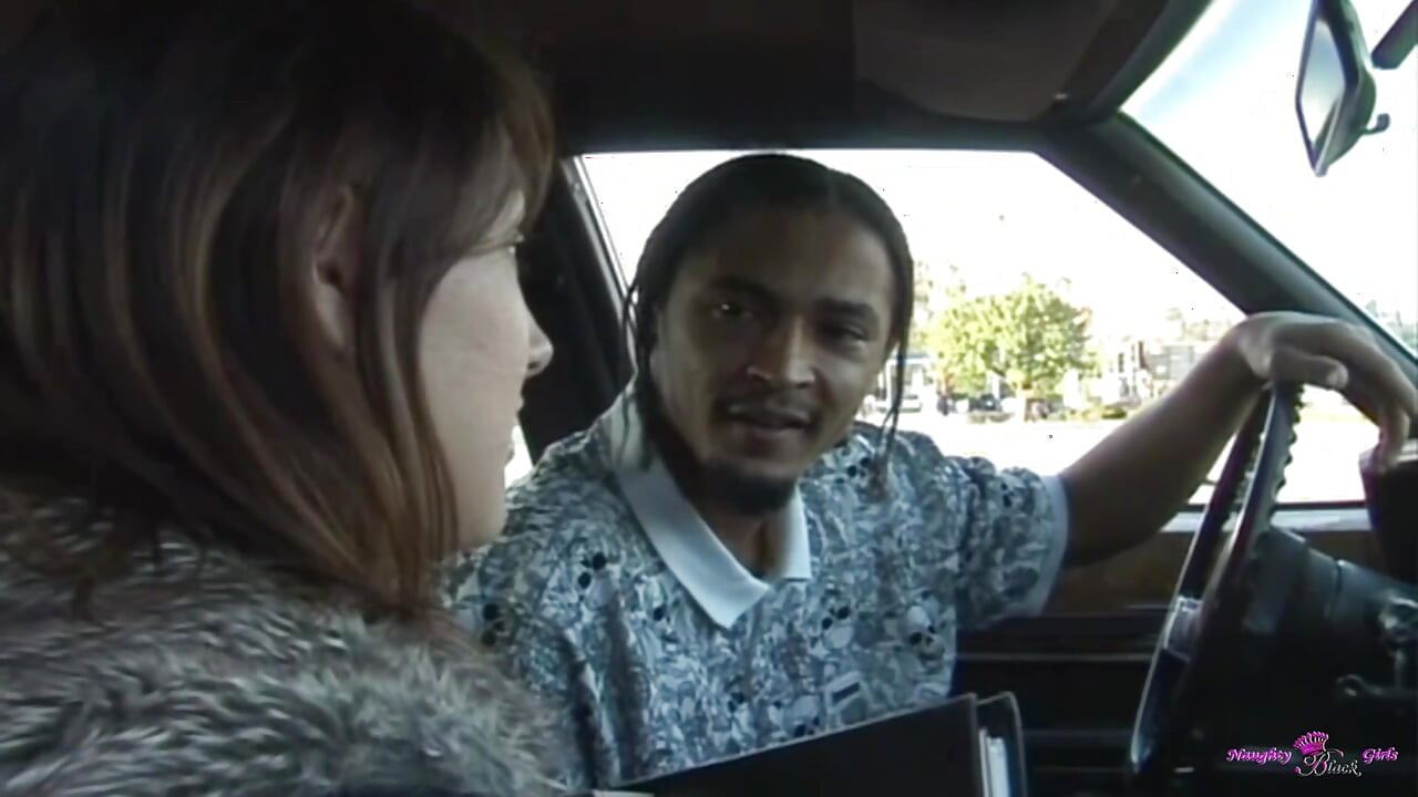 This White Bitch Enjoyed Having a Black Dick Inside Her and Cumming on Her Tits