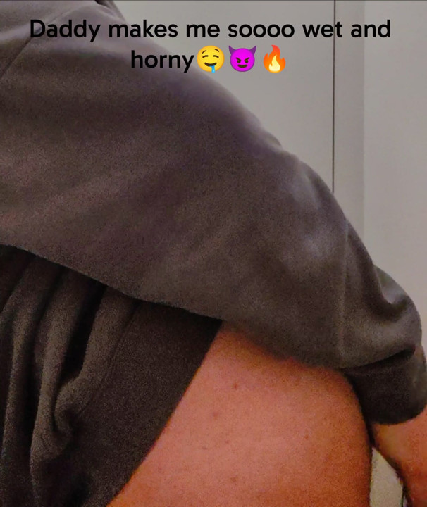 Daddy always makes me horny (so I do this)