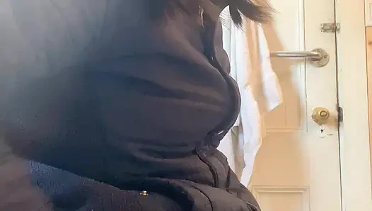 Hana Change From Nake Sexy to Wear Ugly Dess