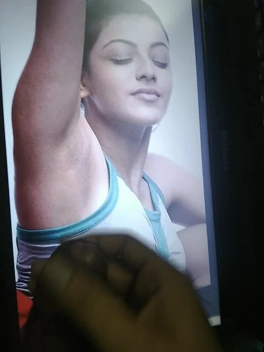 Kajal Agarwal armpit cocking