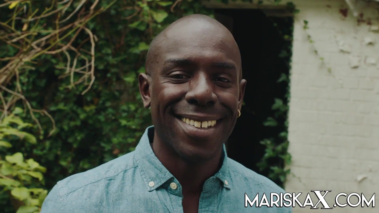 夫がbbcに提供するmariskax mariska