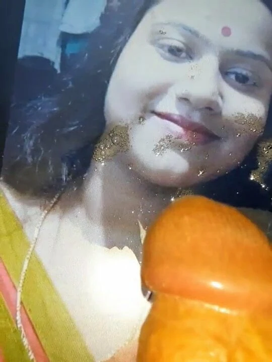 Bhabi Need Cum On Face
