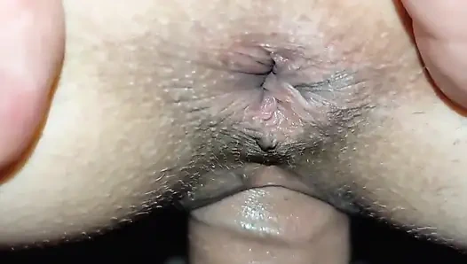 Секс крупным планом и анал с миниатюрной милфой в видео от первого лица