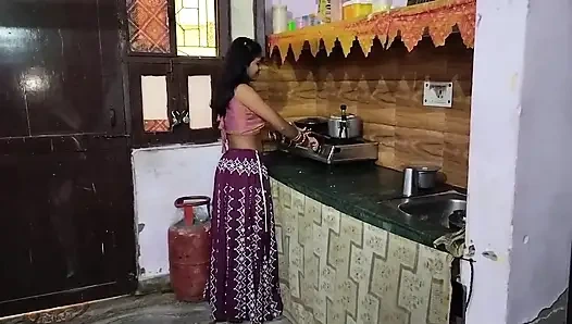 Loan emi ke Badle Bhabhi ji Ne Apne boobs pila diye or Lund ka pani bhi pinliya