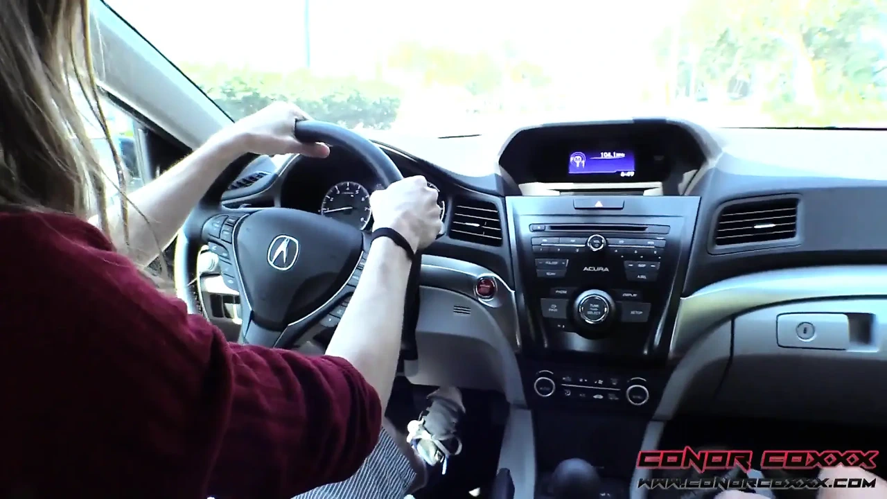 继母用汽车奖励继子