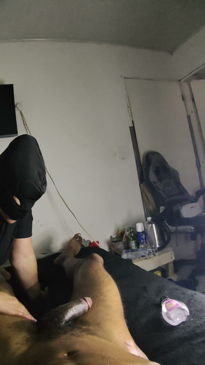 Throat Champ Black Mask
