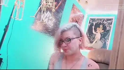 Mirror Sneezing