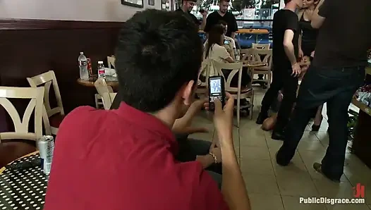 Terdegradasi di Toko Roti Lapis