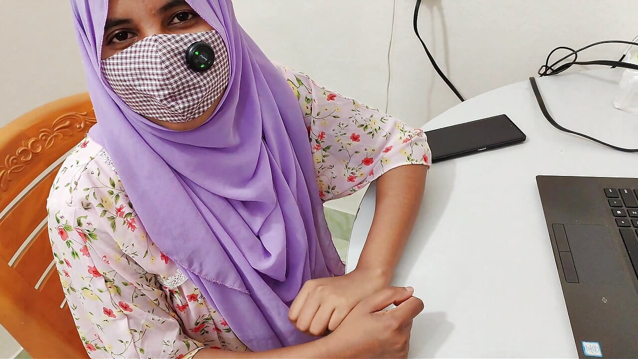 Indian hijabi bhabhi Promotion fuck from office boss Desi xxx