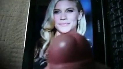 Katee sackhoff'a saygı duruşu