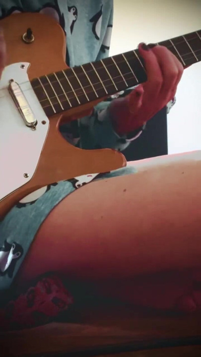 Bussy bottom blue