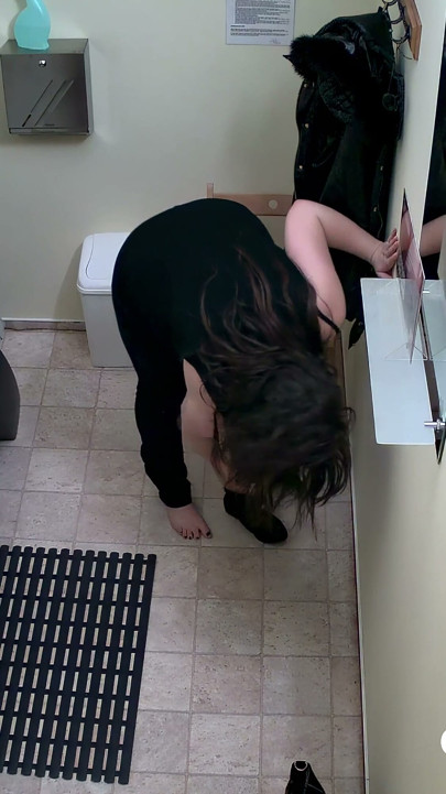 Czech Solarium 233: Busty Brunette Takes the Spotlight