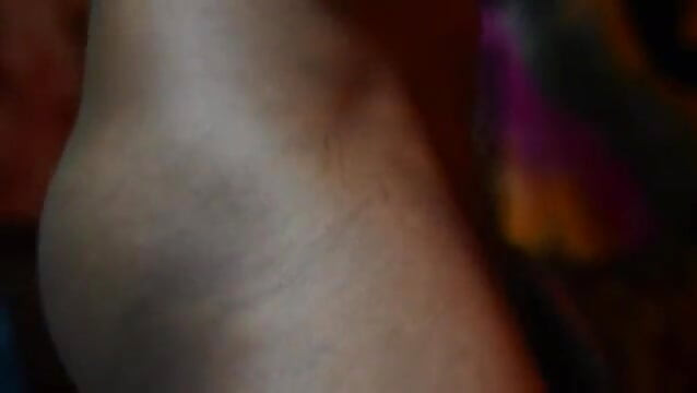 デシ・インドの男子がマスターブをする