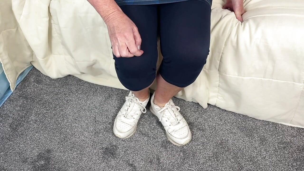 Mrs Mature Feet wishing the Scotland Team well 477