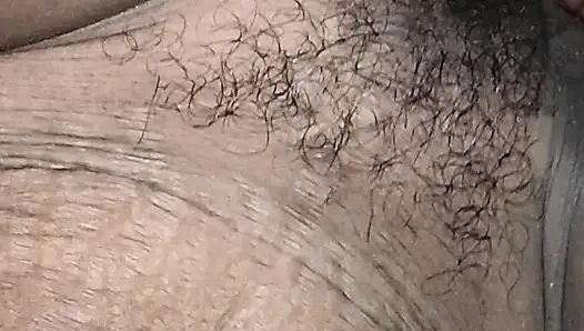 Горячая индийская горничная сосет и трахается с боссом только за дополнительный бонус