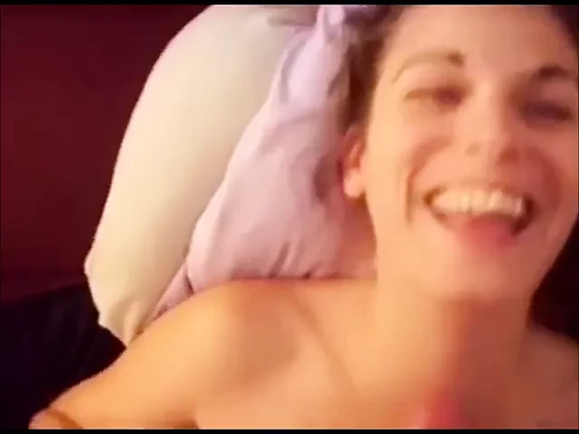 BEAUTIFUL GIRL TAKE CUM WHIT SMILE