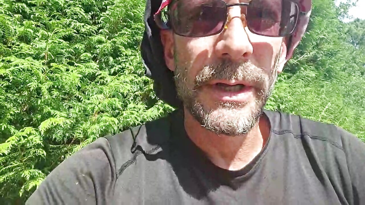 in a field and cumshot on plants, remi06cam4