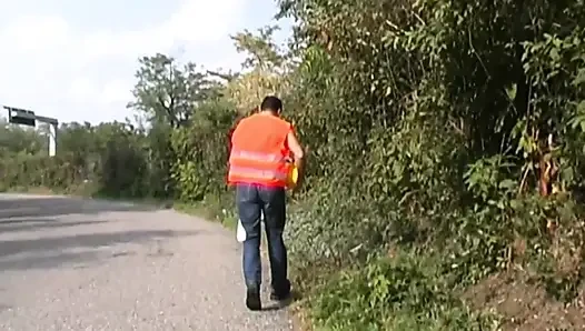 Her Boyfriend Knows She Gets Her Ass Dropped by the Anas Worker