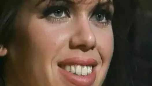 Horny Pussy Wants Cock 4