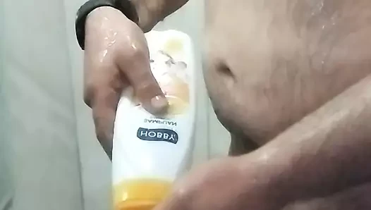 Baba ofis banyosunda boşalıyor