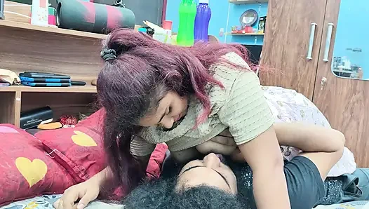 Arschkuss-romantik mit möpsen lutschen