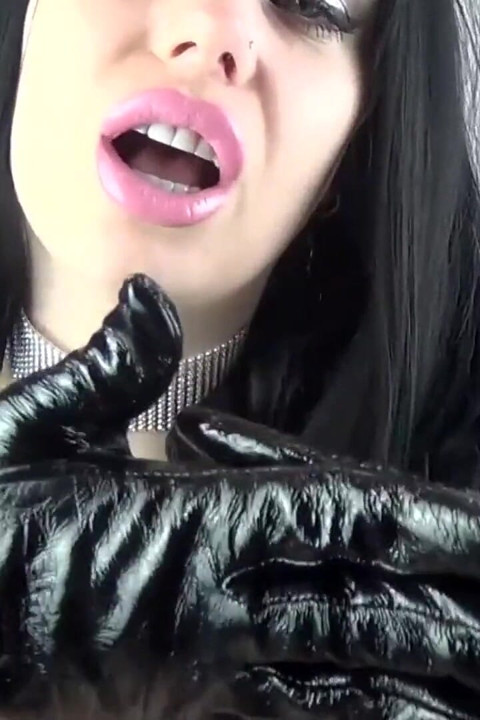 Listen the vinyl JOI with red big lips and sexy tits