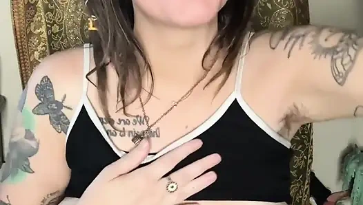 Поклонение подмышке и курение соблазнение Chery Trees