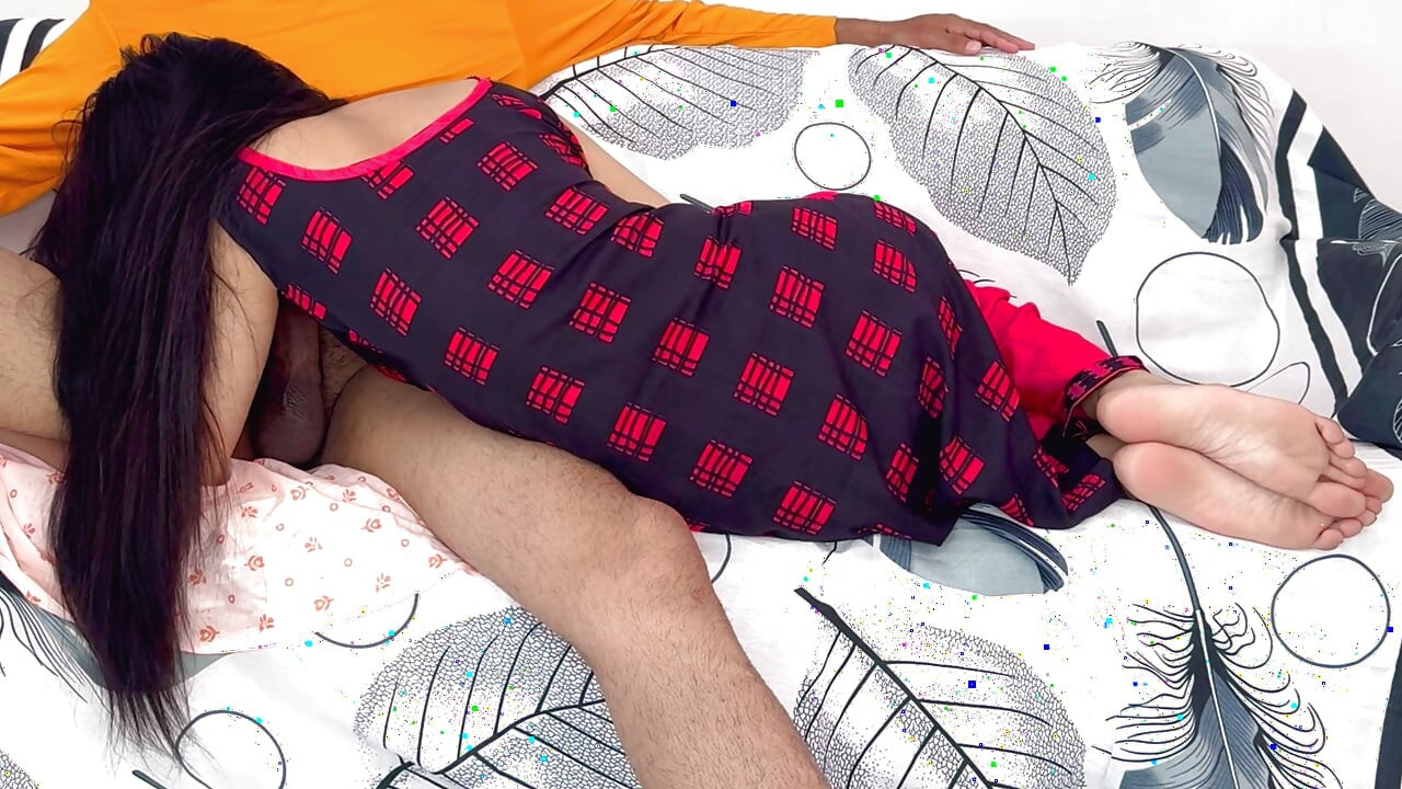 Sasur aur Horny Bahu Ki Chudai Family Fuck in Hindi Sex Video