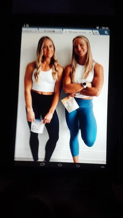 Crossfit 女孩射精致敬