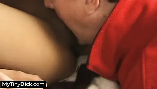 A sexy ebony babe pussy licked by a tiny dick loser