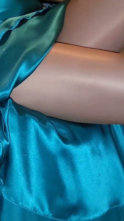 Green satin dress | Clip 1