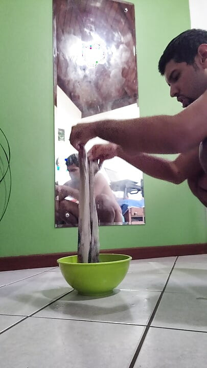 luksmen1 gainer. cleaning the house while seducing you