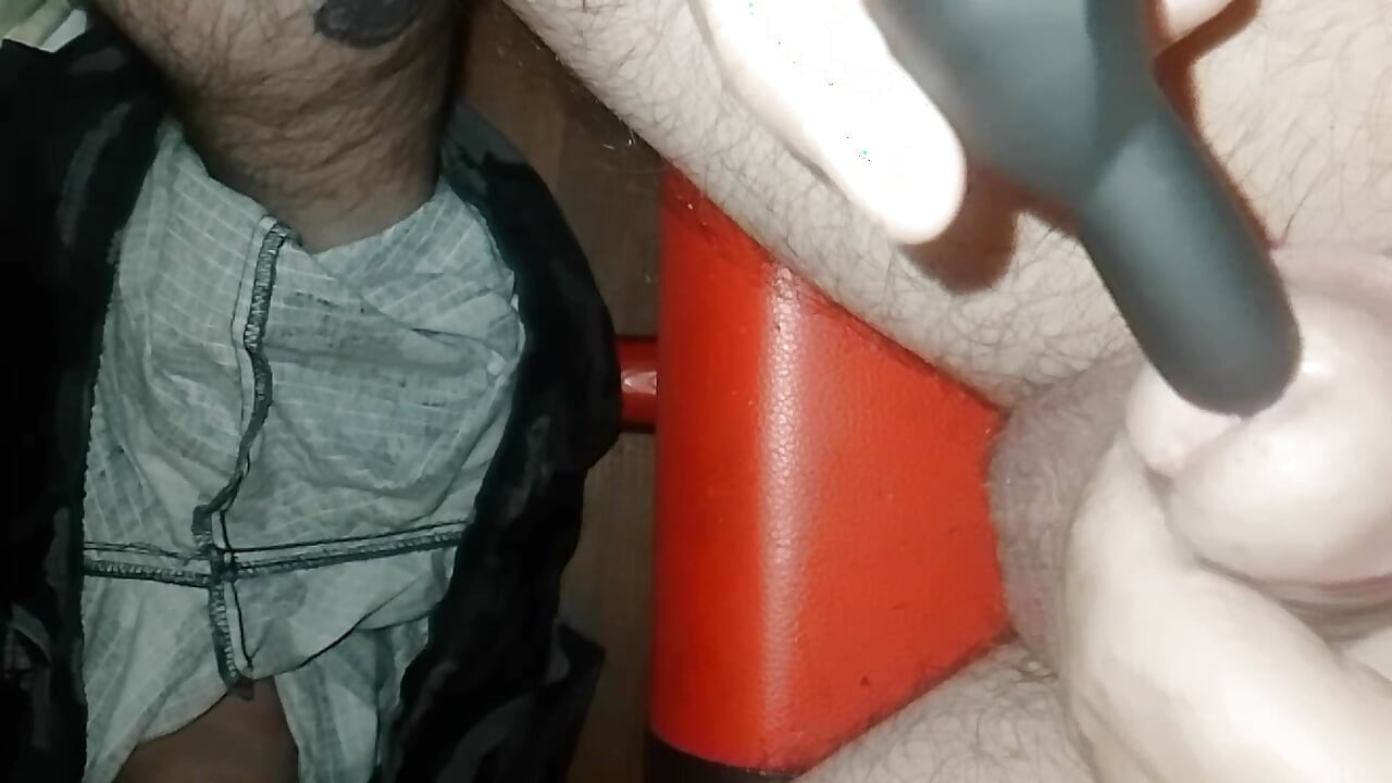 Small cumshot