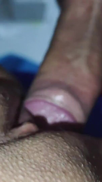 doggystyle von meinem stier gefickt und vollgespritzt und meinen cuckold dazu gebracht, mich auch zu ficken und sein sperma mit dem creampie meines liebhabers zu mischen | Clip 1