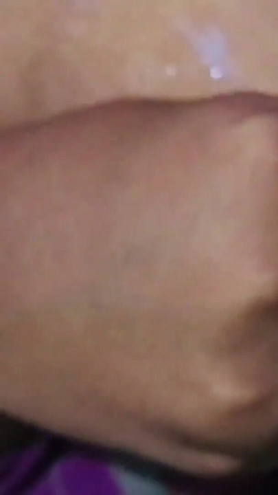 When I wait at the bed she came and give hard blow | Clip 1