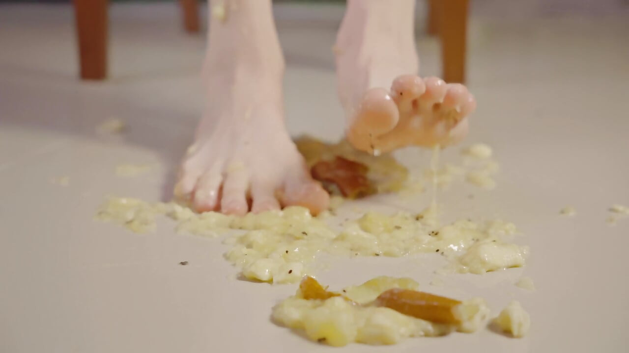 Barefoot Fruit Crush & Feet Licking