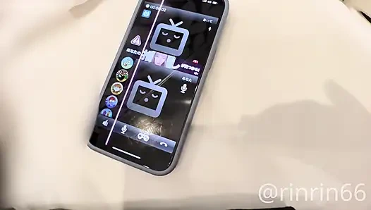 18 yaşındaki Japon öğrenci inlemesini dinleyerek ham dölleniyorken uygulamada konuşuyor